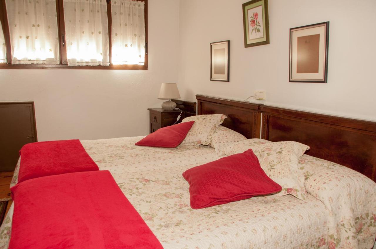 Miyares Casa Rural Ngoại thất bức ảnh